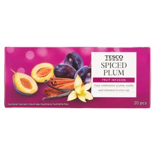 Tesco Ovocný čaj so škoricou, s príchuťou sliviek a vanilky 20 x 2 g (40 g)