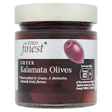 Tesco Finest Čierne Kalamata olivy s kôstkou v slanom náleve 210 g