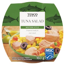 Tesco Tuniakový šalát s kukuricou, mrkvou, nakladanými uhorkami a čiernymi olivami 160 g