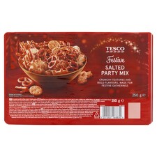 Tesco Mix solených praclíkov, tyčiniek a krekrov 250 g