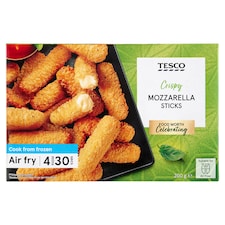 Tesco Obaľovaný predsmažený syrový výrobok s mozzarellou 200 g