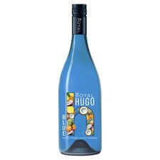 Hugo Blue aromatizovaný koktail z vínnych výrobkov s príchuťou kokosu a ananásu sýtený 750 ml